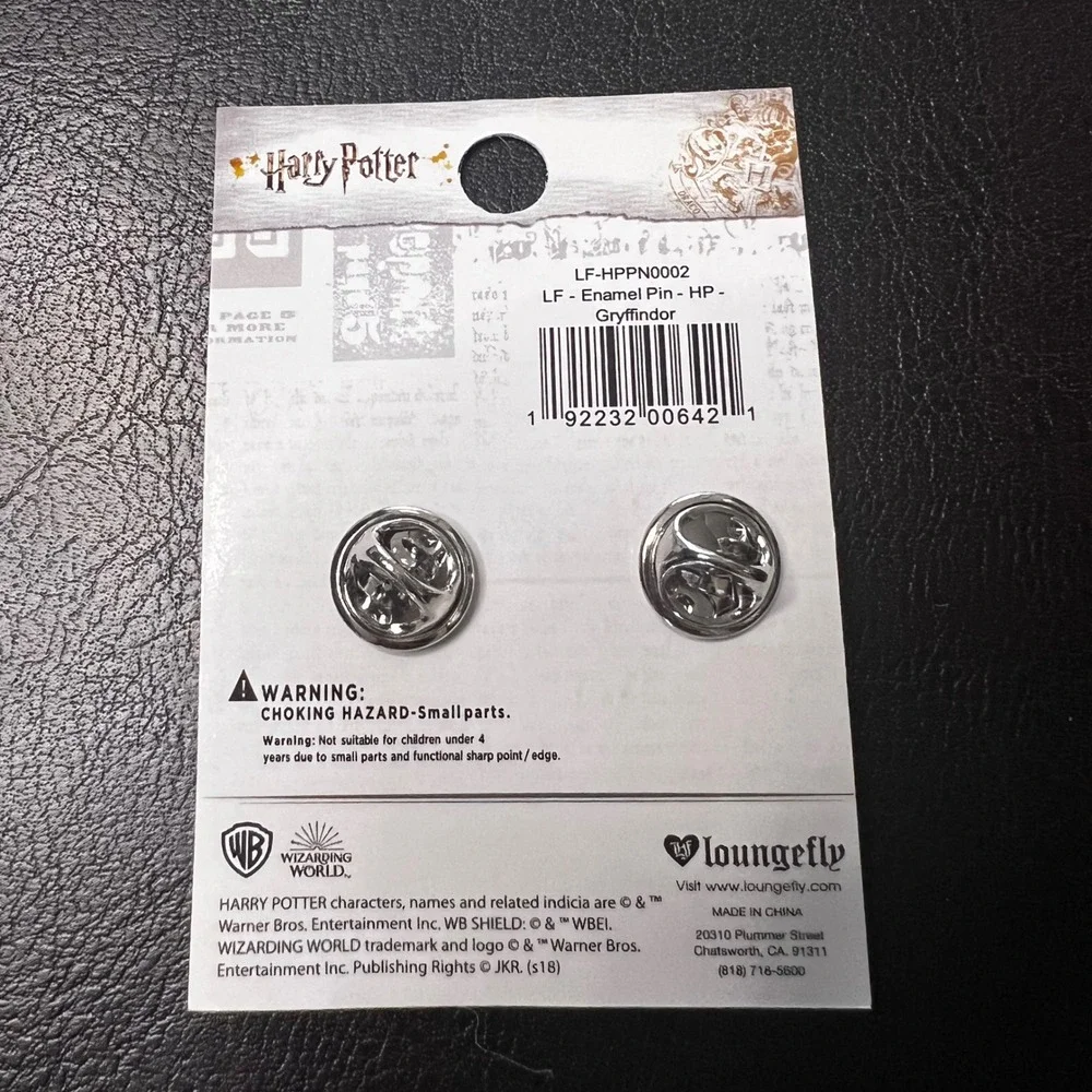 Harry Potter Gryffindor Enamel Pin Loungefly Ages 8-13 New on Card